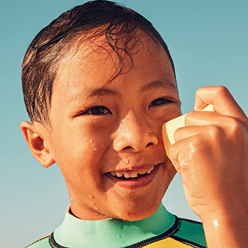 Sun Bum Kids SPF 50 Clear Face Stick Sunscreen - Wet or Dry Skin Application Broad Spectrum Sunscreen with Vitamin E - Hawaii Act 104 Compliant (Without Octinoxate & Oxybenzone) - Travel Size 0.53 oz
